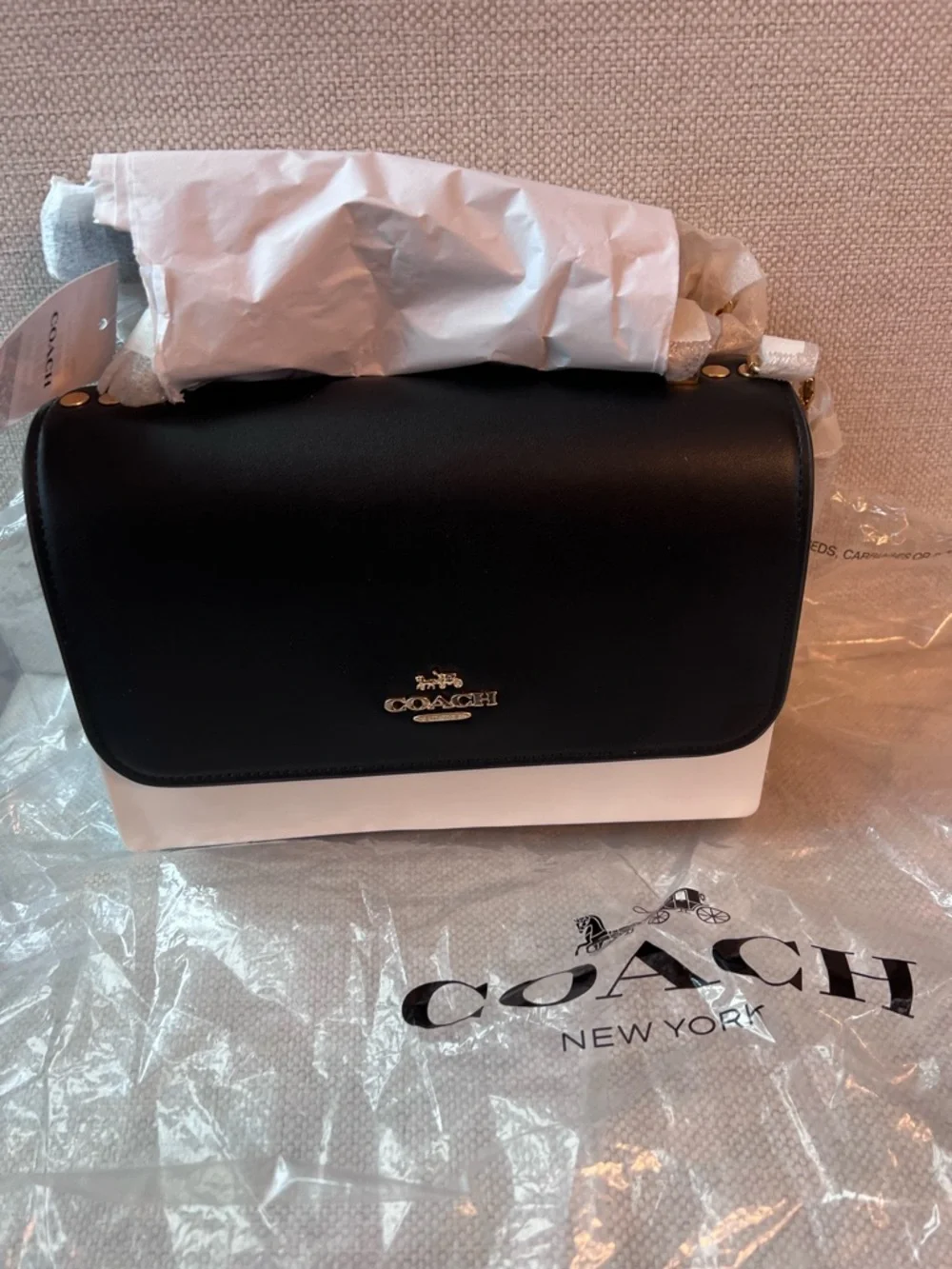 Authentic Coach Klare Crossbody Bag in Black and Signature Tan! NWT - Picture 3 of 6